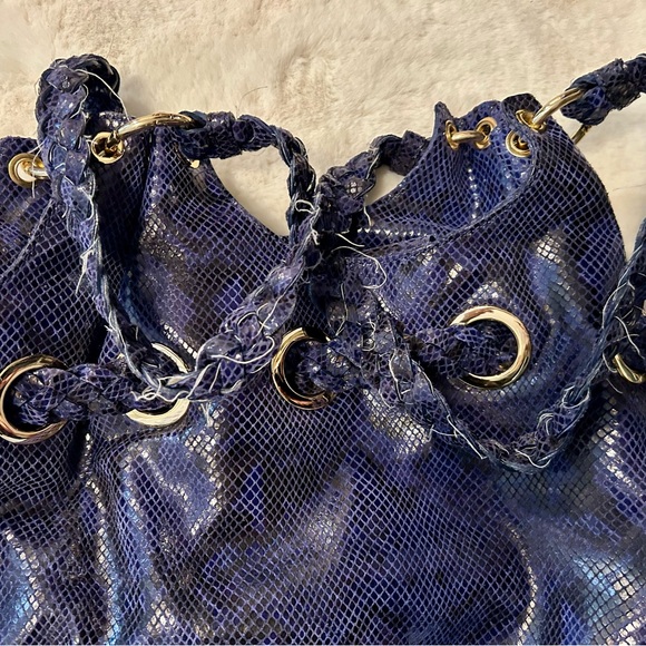 Michael Kors Blue /Black Monochrome Python-Embossed Leather Tassel Hobo - Picture 9 of 9